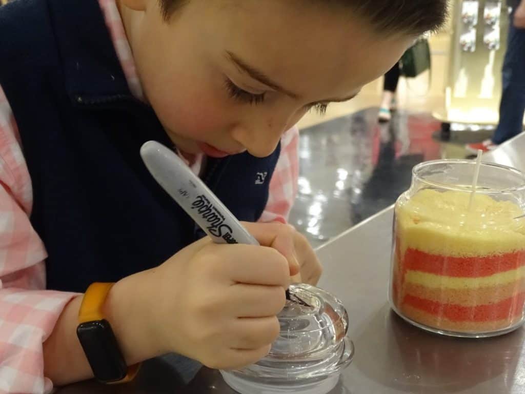 make your own candle Wax Works at the Massachusetts Yankee Candle Village