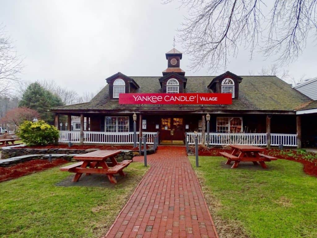 Outdoor Courtyard at the Massachusetts Yankee Candle Village