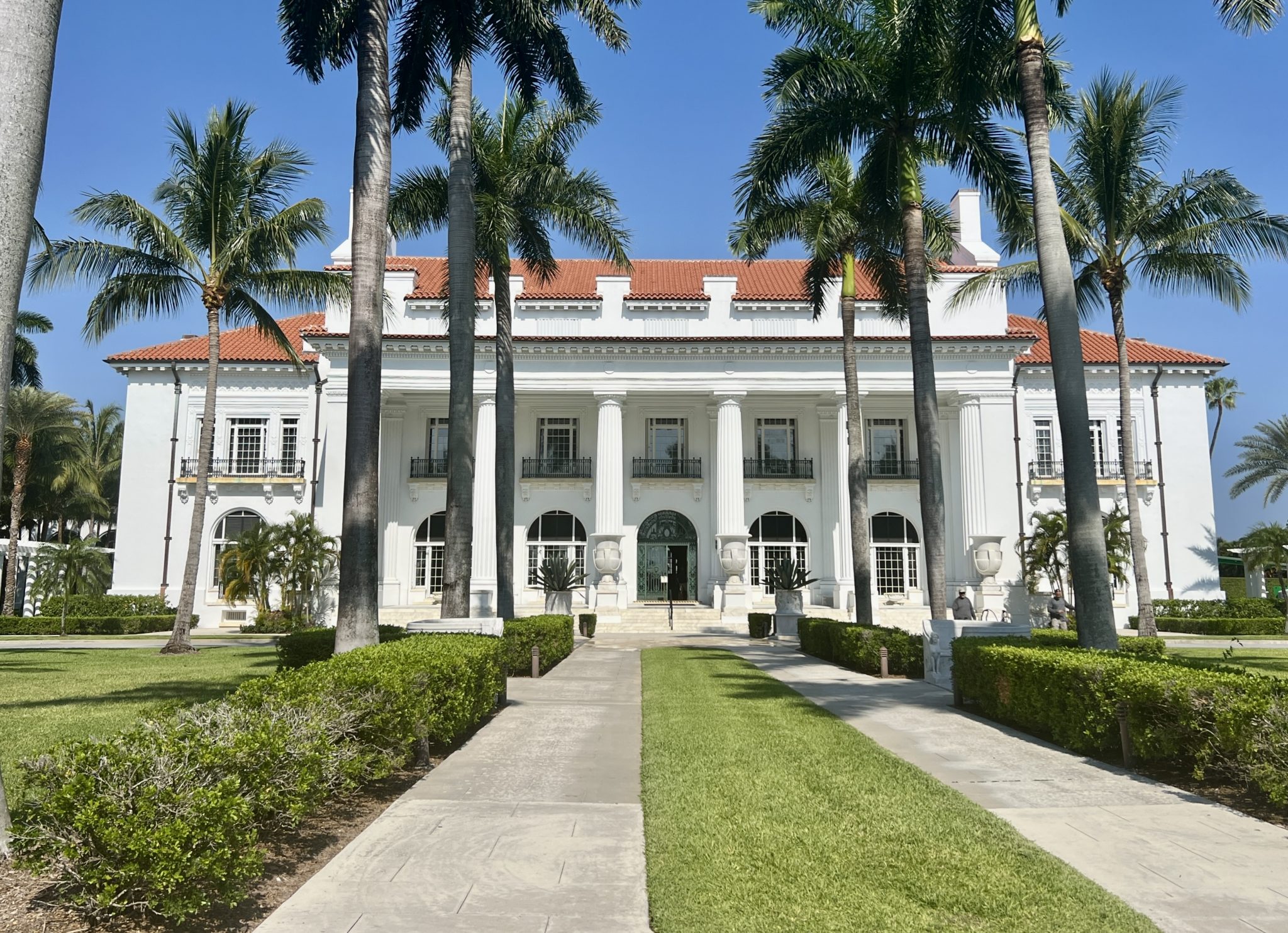 Playing “I Spy” at the Flagler Museum on Palm Beach Island, Florida ...