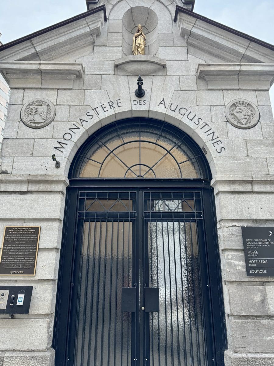 the pedestrian entrance to La Monstère des Augustines in Quebec