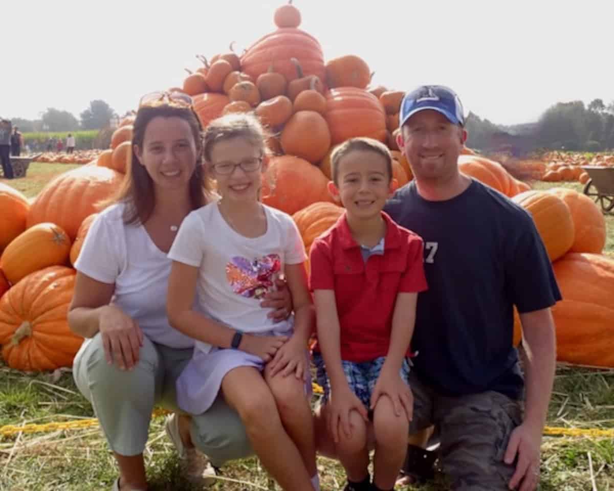 Record family at pumpkin patch in CT