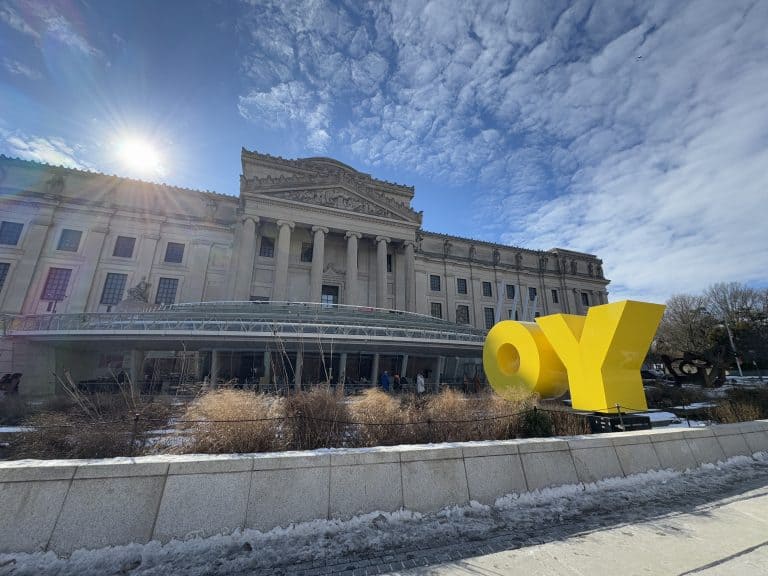 entrance to the Brooklyn Museum
