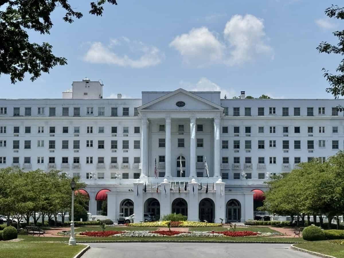 entrance to the Greenbrier Resort
