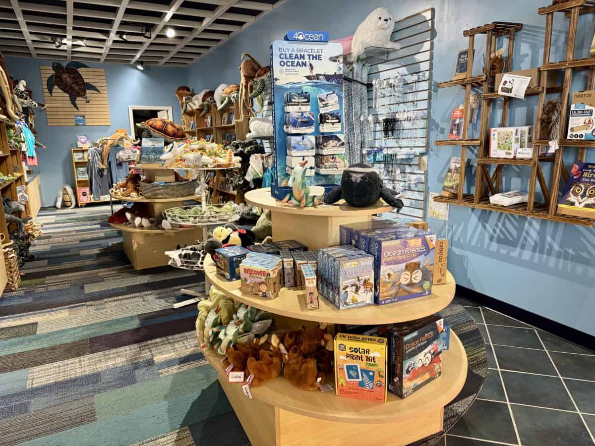gift shop inside Seacoast Science Center