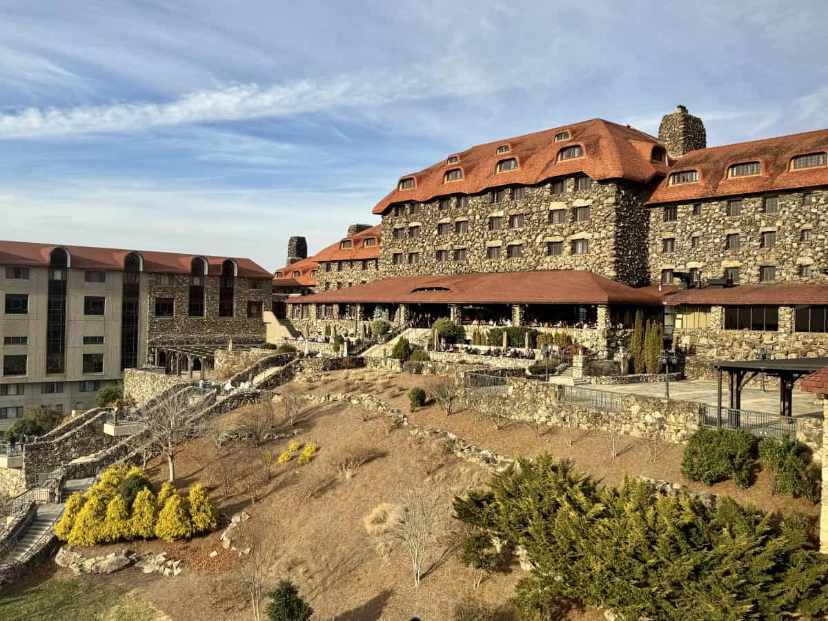 backside of the Omni Park Grove hotel in Asheville, NC