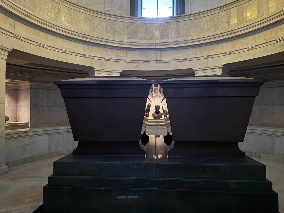 the tombs of Ulysses and Julia Grant in the crypt at General Grant National Memorial in New York City